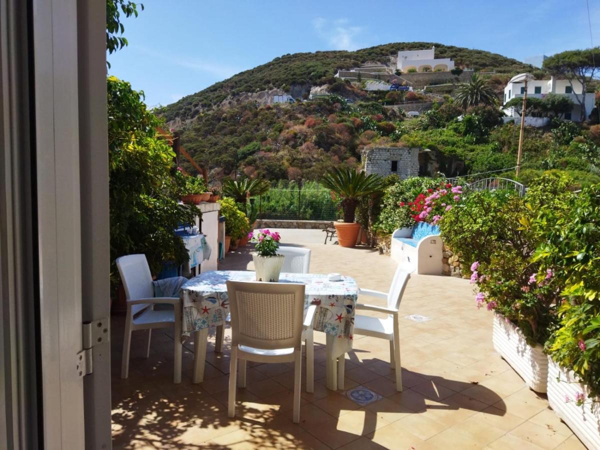 Casa Carina Ponza Exterior foto